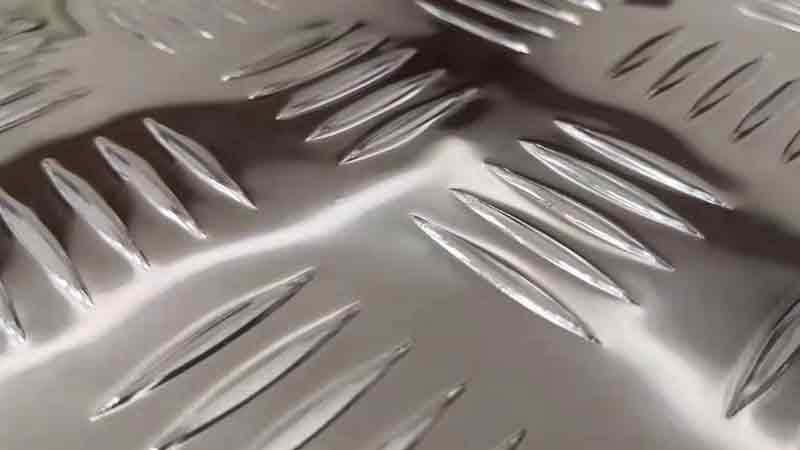 防滑花紋鋁板生產(chǎn)廠家排名(圖2) 未標(biāo)題-1-恢復(fù)的234123.jpg