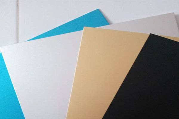 氧化鋁板工藝(氧化鋁板分類)(圖1) 氧化鋁板.jpg