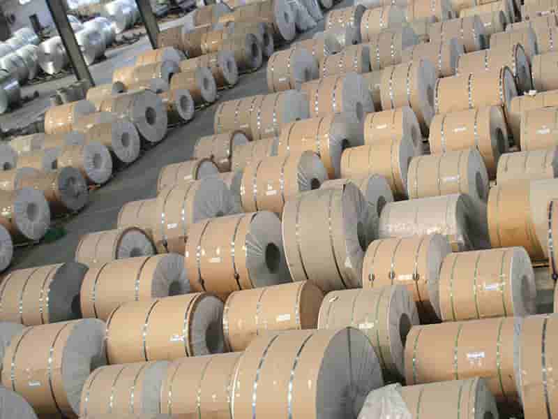 山東鋁卷成品庫存圖片